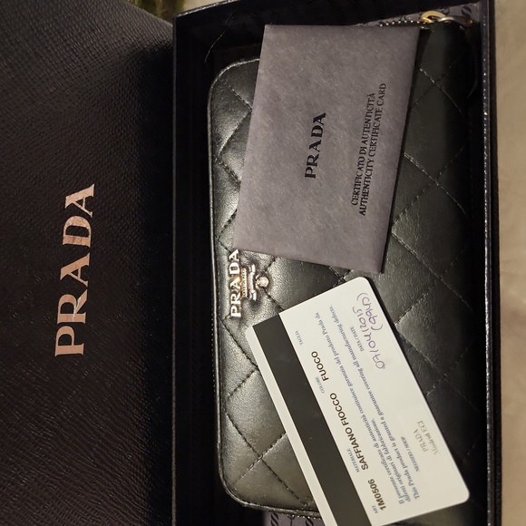 Prada Saffiano Fiocco Quilted leather Wallet with FULL INCLUSION - Picture 9 of 9